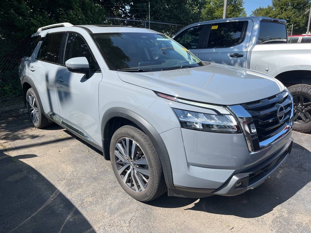 2022 Nissan Pathfinder Platinum — SUV — 17,027 mi — Charlotte, NC