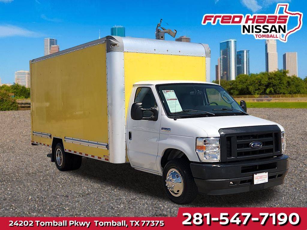 2022 Ford E-Series Cutaway Base — Chassis Cab Truck — 41,764 mi — Tomball, TX