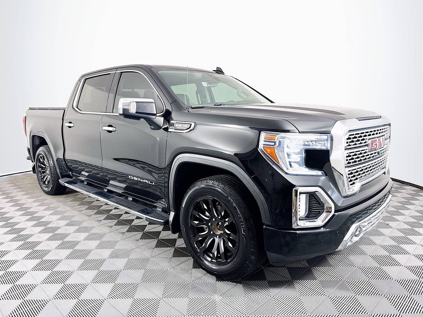 2019 GMC Sierra 1500 Denali — Pickup Truck — 73,367 mi — St. Petersburg, FL