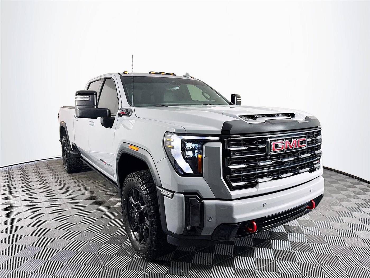 2024 GMC Sierra 2500HD AT4 — Pickup Truck — 31,650 mi — St. Petersburg, FL