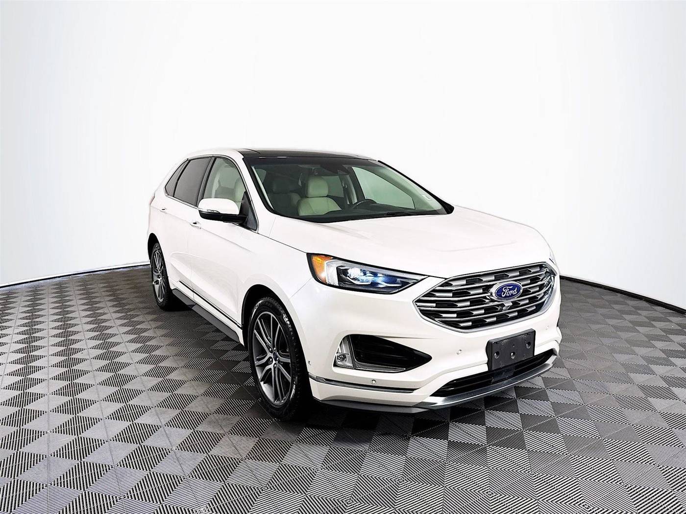 2019 Ford Edge Titanium — SUV — 62,909 mi — St. Petersburg, FL