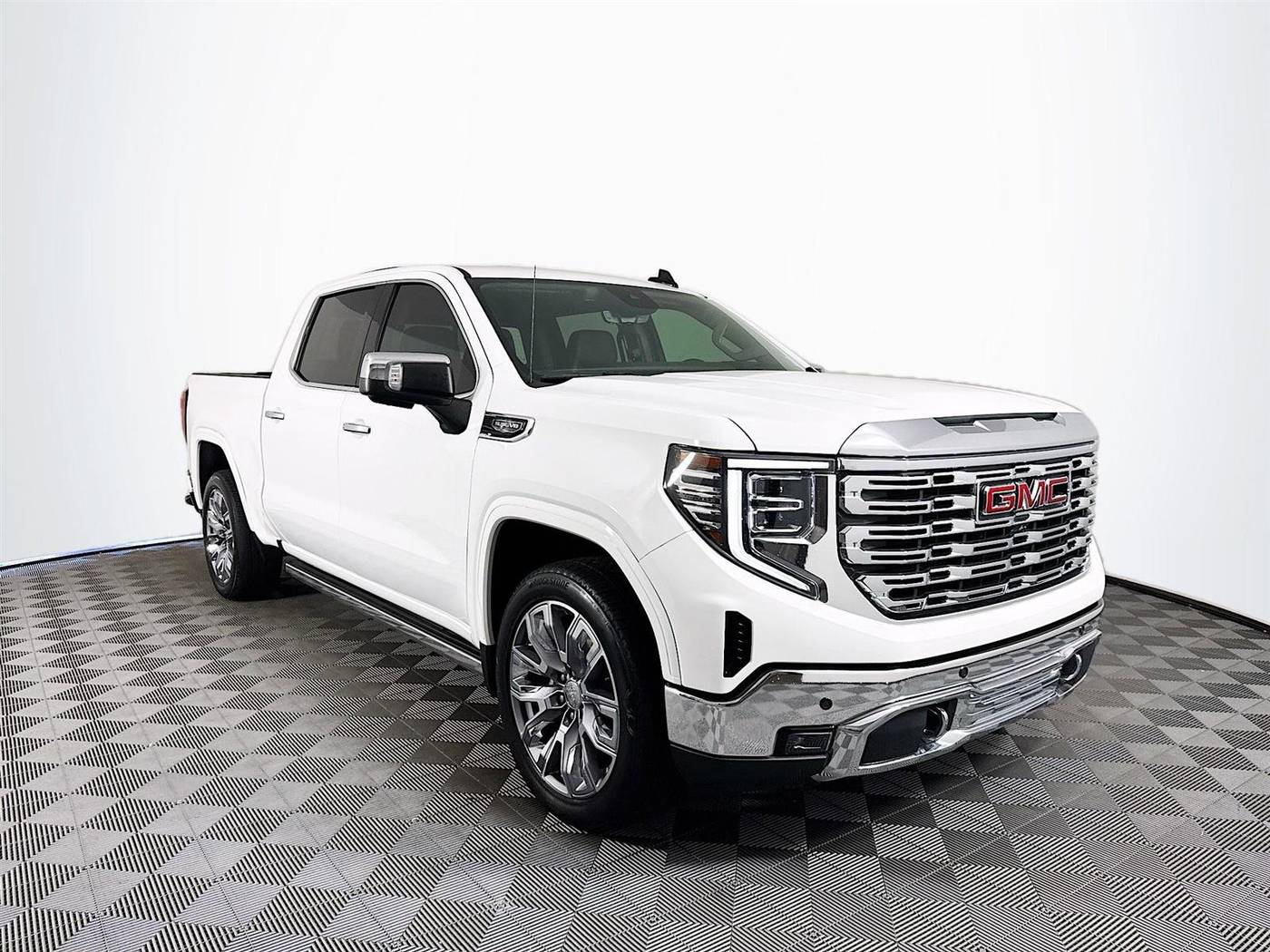 2023 GMC Sierra 1500 Denali — Pickup Truck — 18,992 mi — St. Petersburg, FL