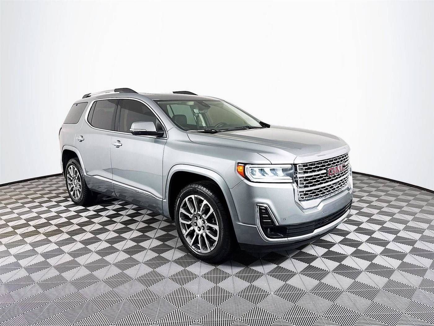 2023 GMC Acadia Denali — SUV — 34,581 mi — St. Petersburg, FL