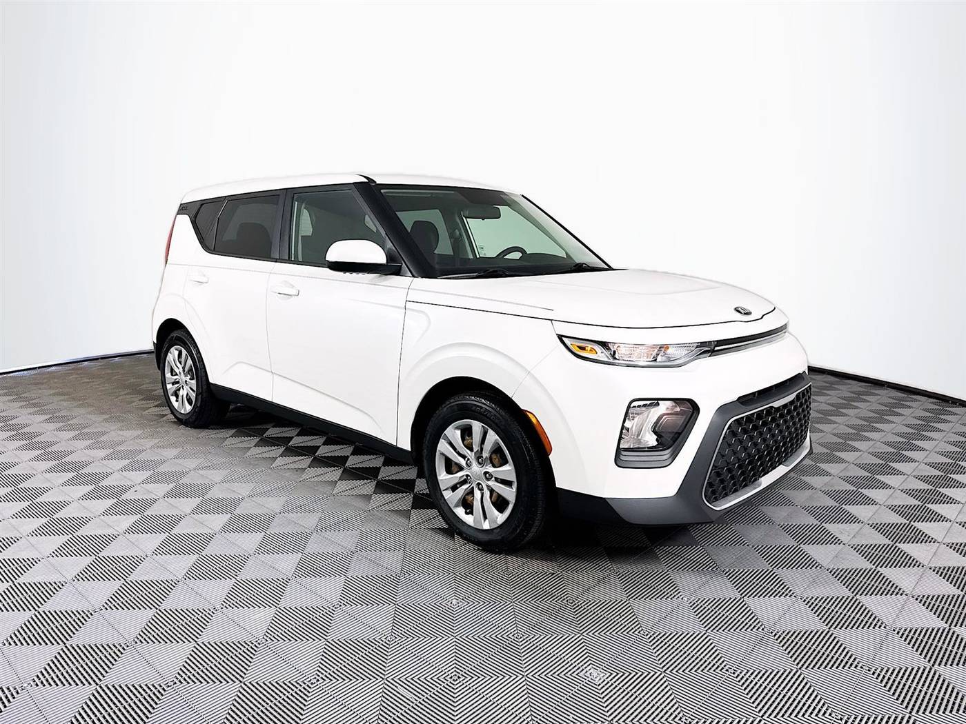 2021 Kia Soul LX — Hatchback — 28,100 mi — St. Petersburg, FL