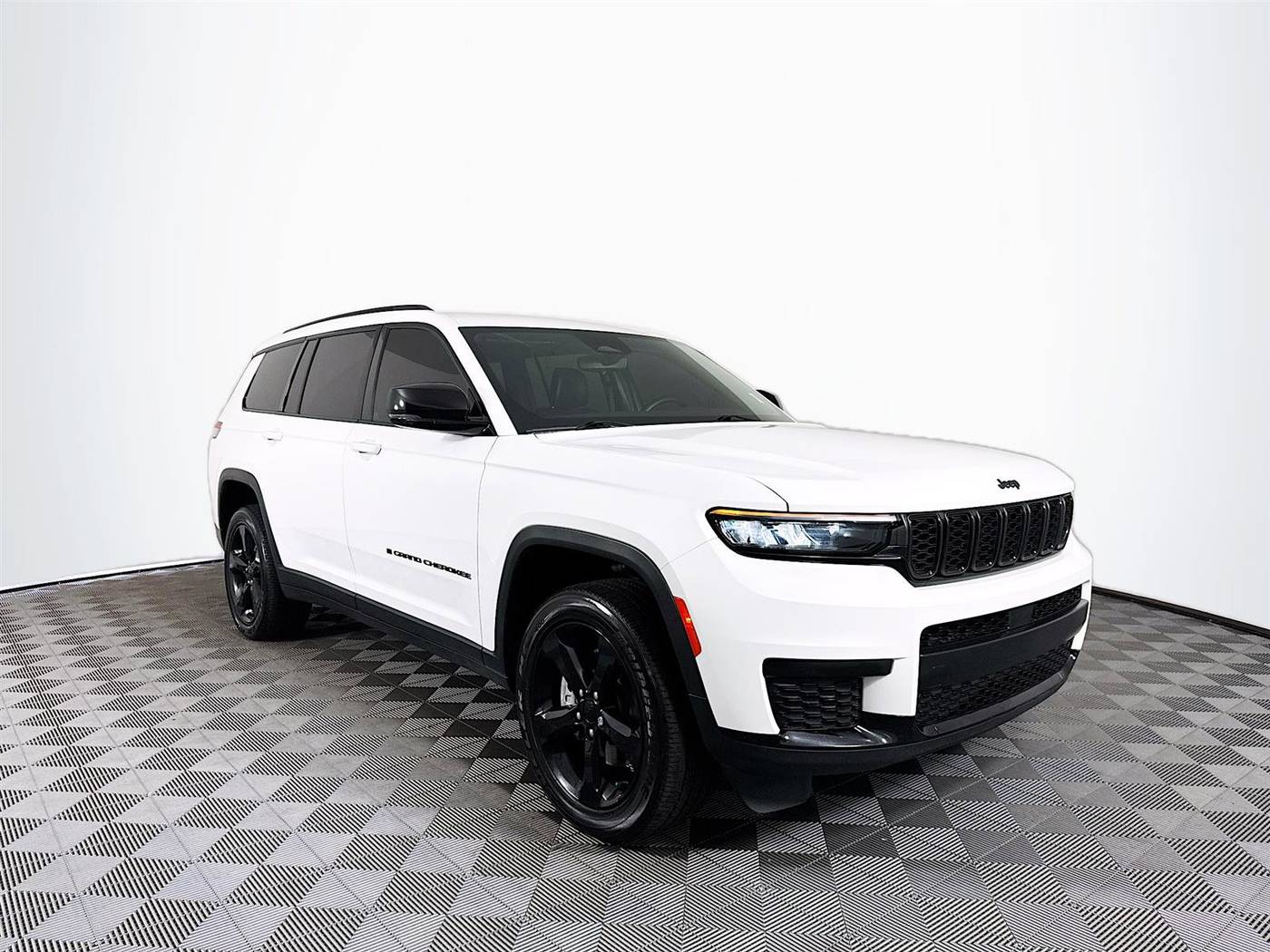 2022 Jeep Grand Cherokee Altitude — SUV — 43,180 mi — St. Petersburg, FL