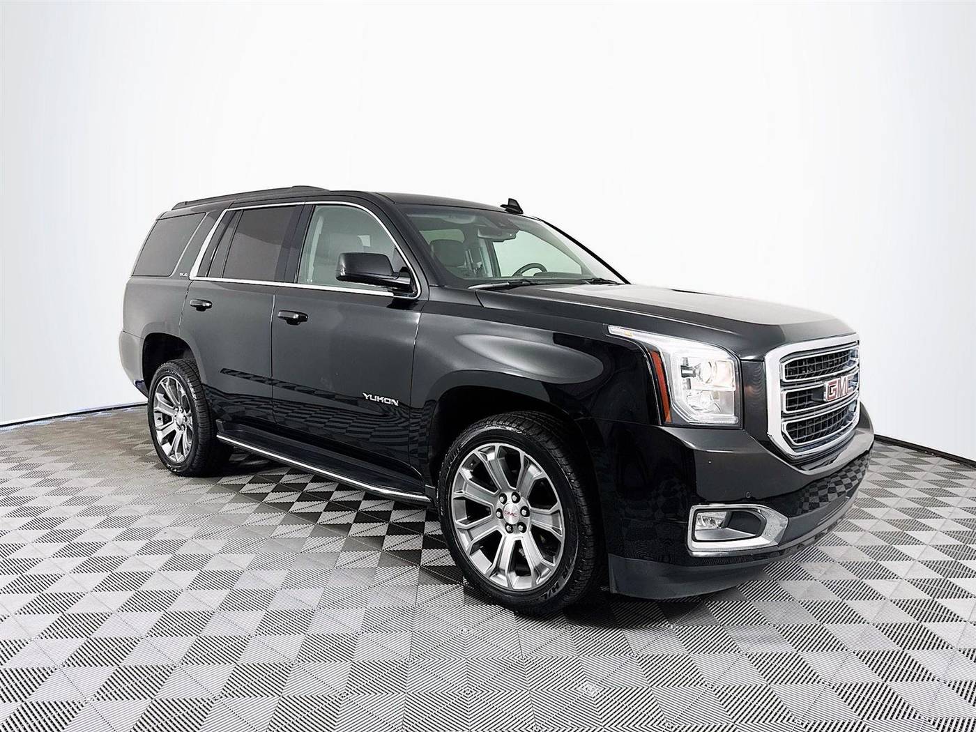 2019 GMC Yukon SLE — SUV — 57,554 mi — St. Petersburg, FL
