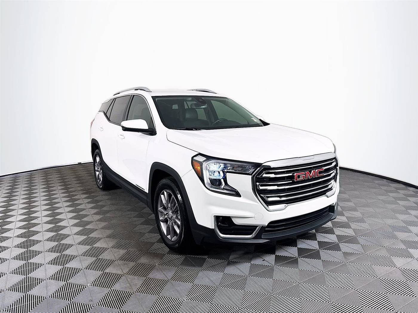 2023 GMC Terrain SLT — SUV — 23,989 mi — St. Petersburg, FL