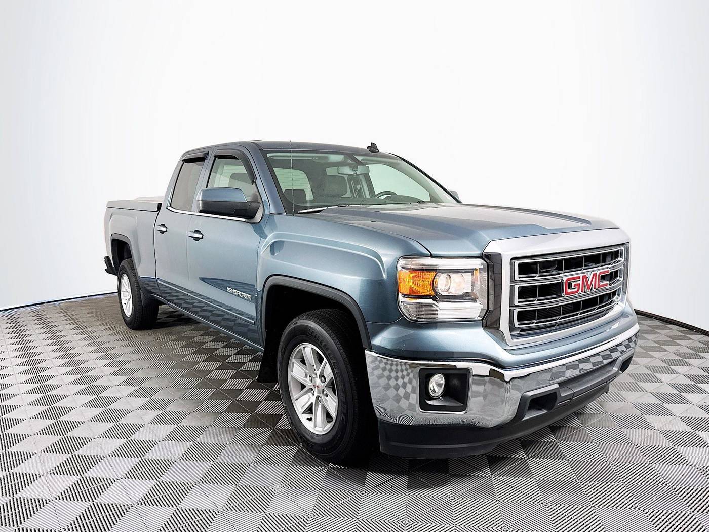 2014 GMC Sierra 1500 SLE — Pickup Truck — 144,544 mi — St. Petersburg, FL