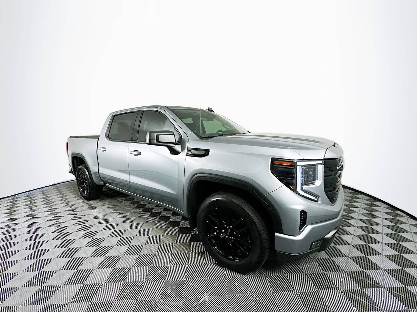 2023 GMC Sierra 1500 Elevation — Pickup Truck — 16,494 mi — St. Petersburg, FL