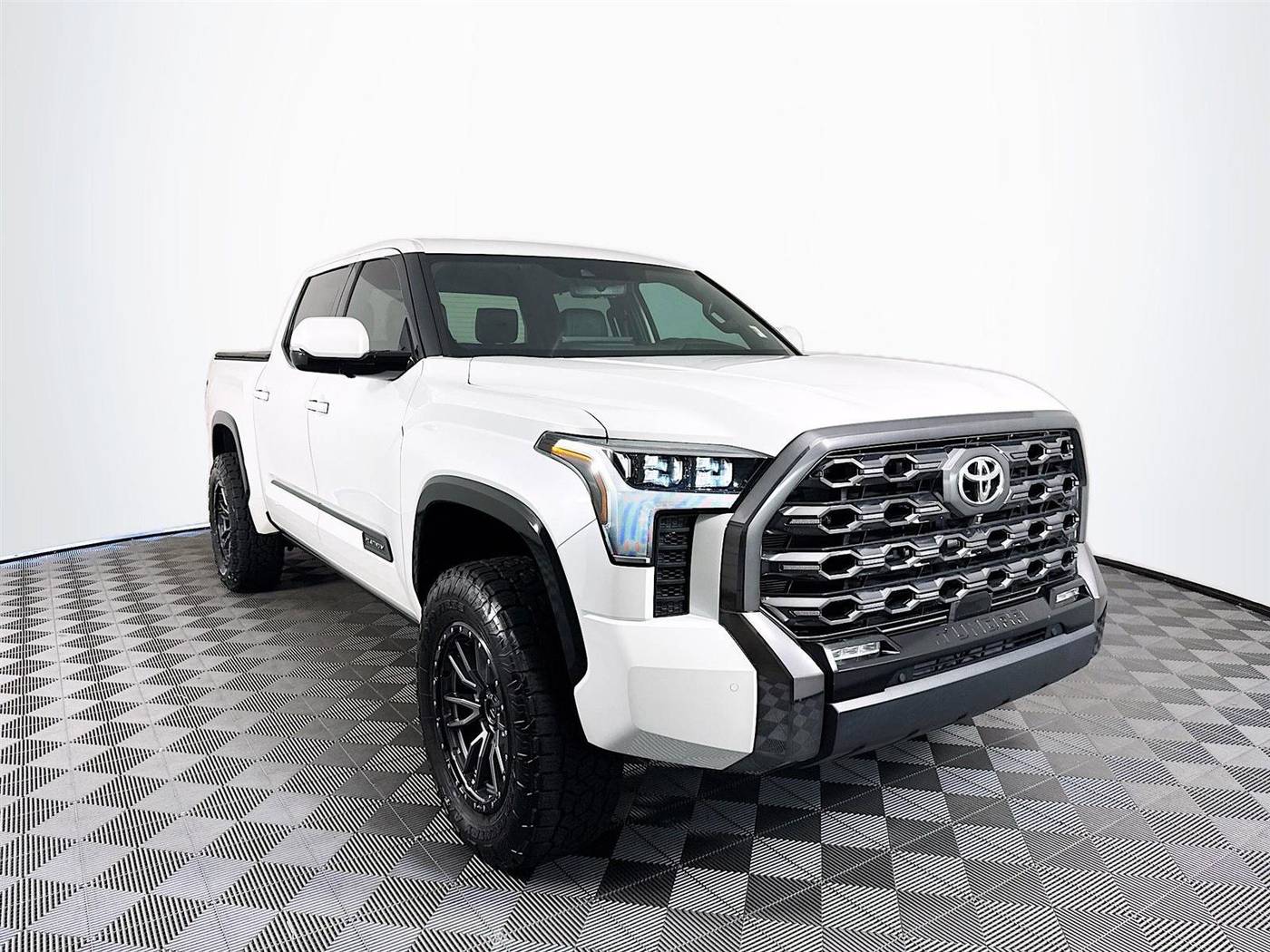 2022 Toyota Tundra Platinum — Pickup Truck — 21,258 mi — St. Petersburg, FL