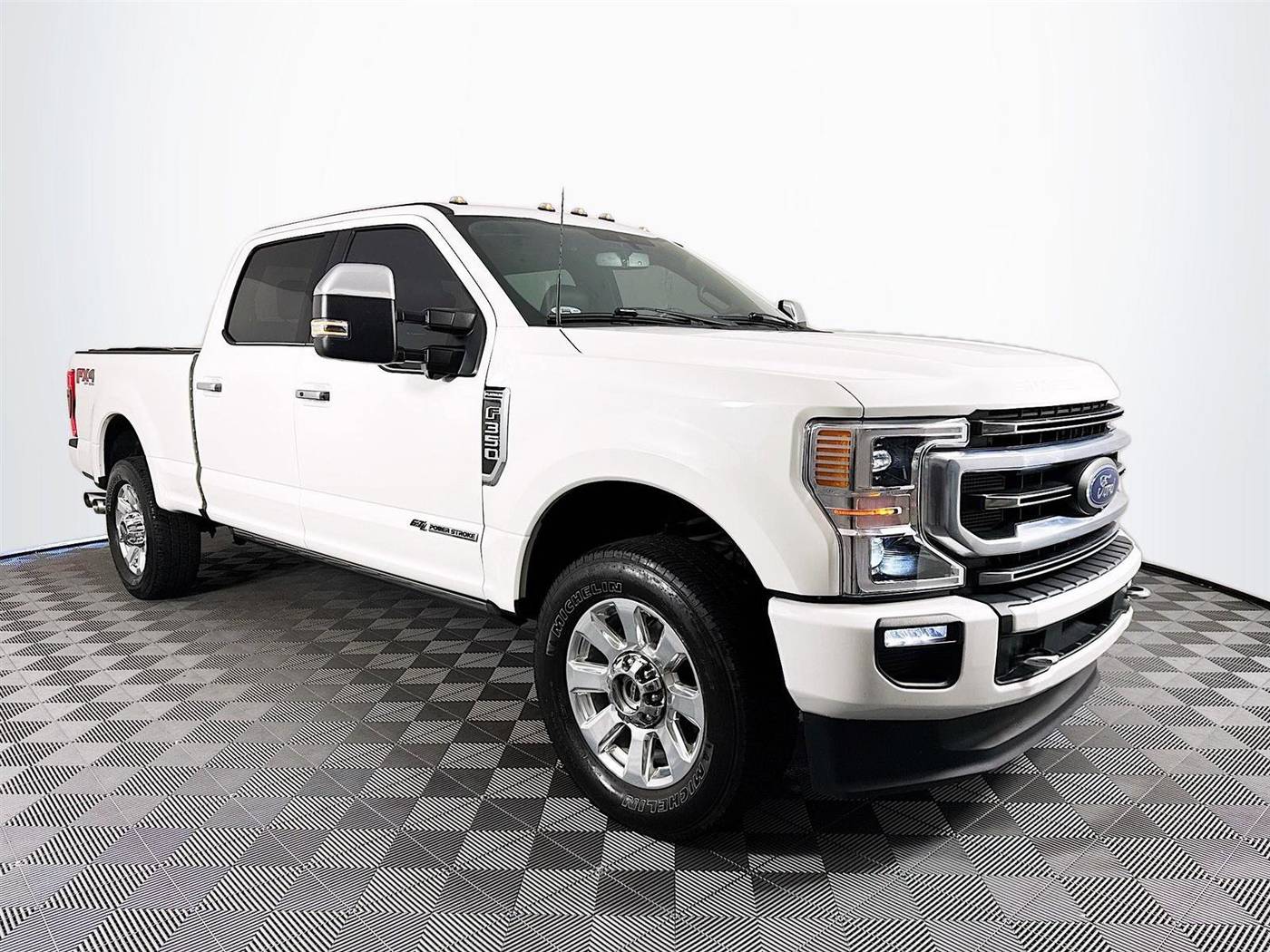 2022 Ford Super Duty F-350 Platinum — Pickup Truck — 54,578 mi — St. Petersburg, FL