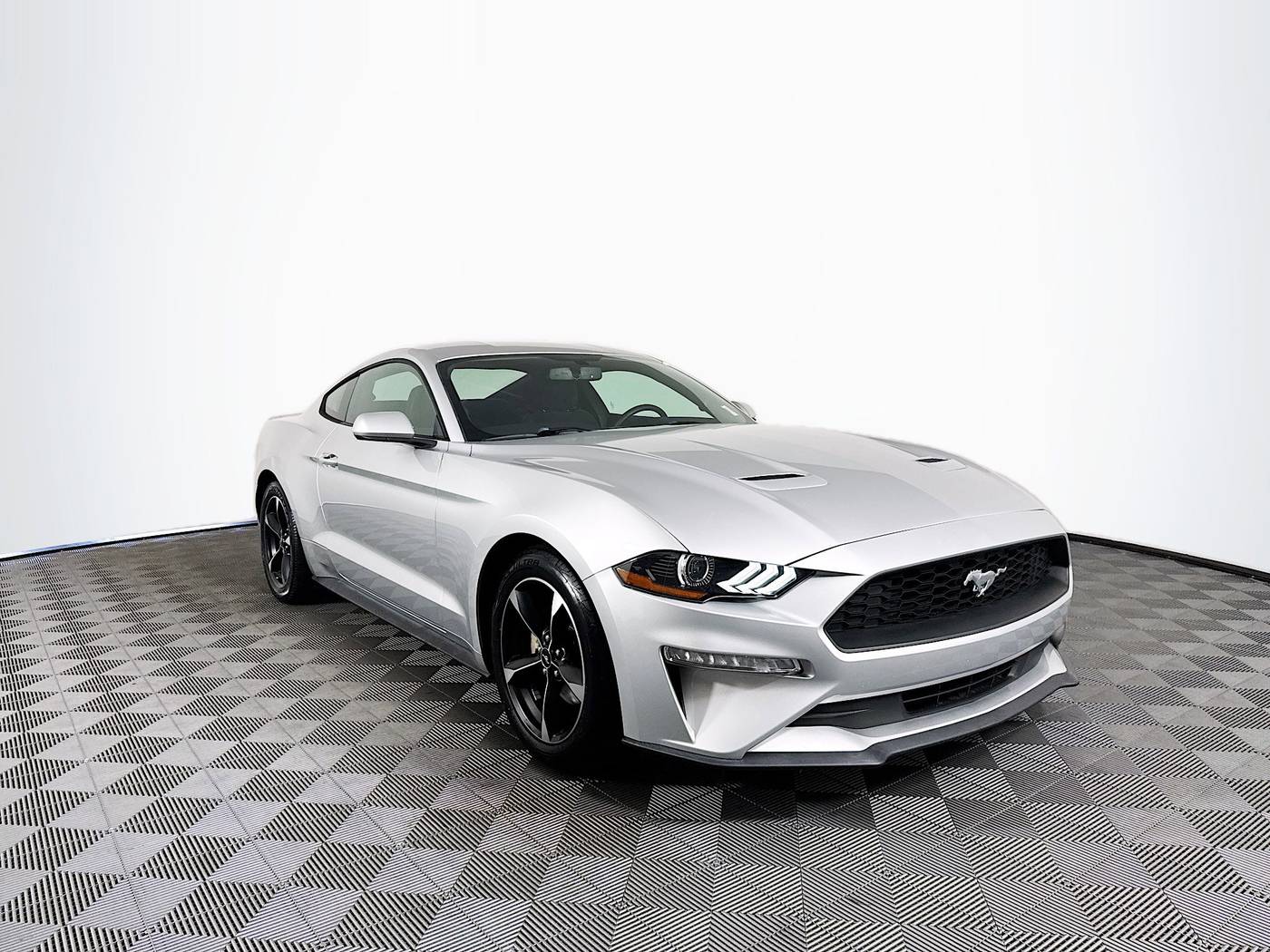 2019 Ford Mustang EcoBoost — Coupe — 33,481 mi — St. Petersburg, FL
