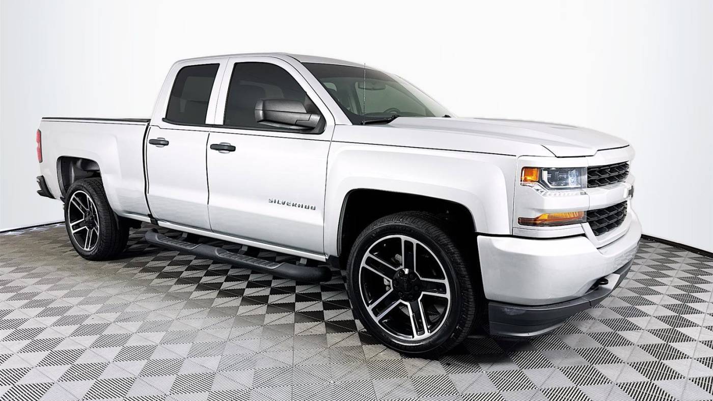 2018 Chevrolet Silverado 1500 Custom — Pickup Truck — 32,908 mi — St. Petersburg, FL