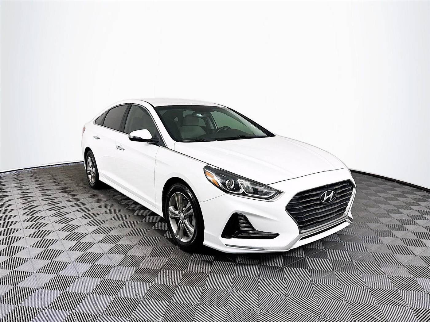2018 Hyundai Sonata SEL — Sedan — 115,902 mi — St. Petersburg, FL