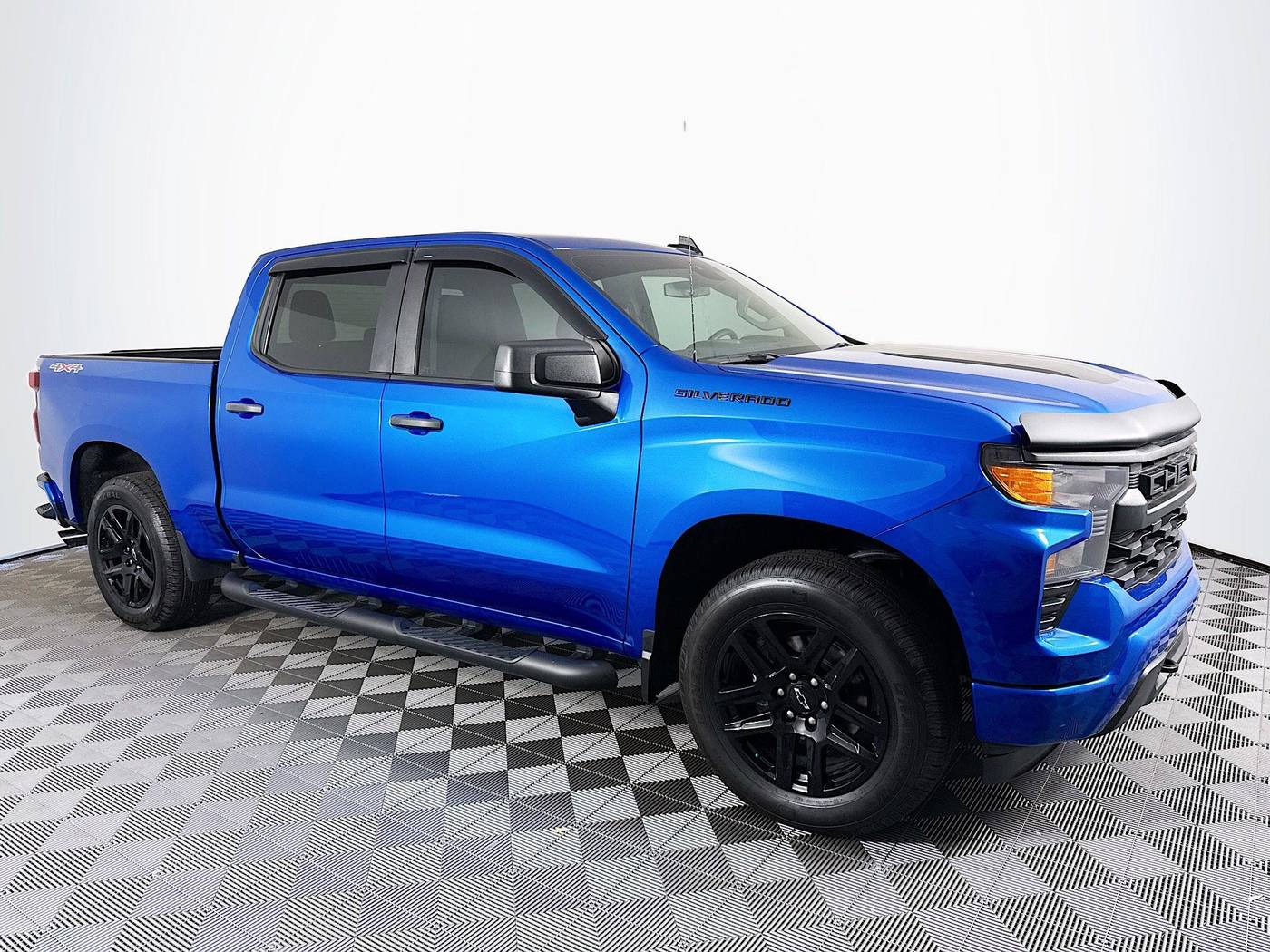 2024 Chevrolet Silverado 1500 Custom — Pickup Truck — 17,267 mi — St. Petersburg, FL