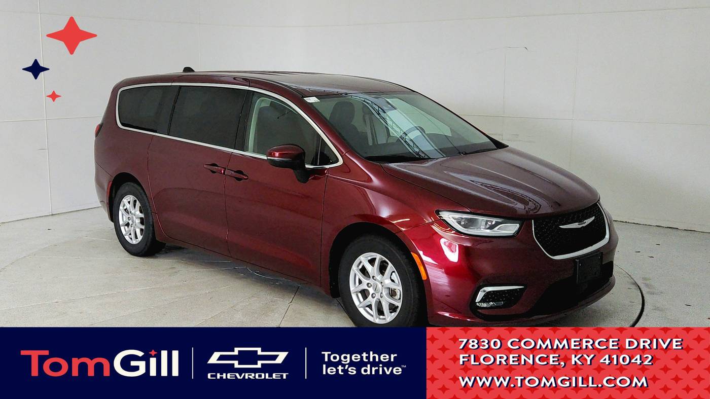 2023 Chrysler Pacifica Touring L — Minivan — 65,743 mi — Florence, KY