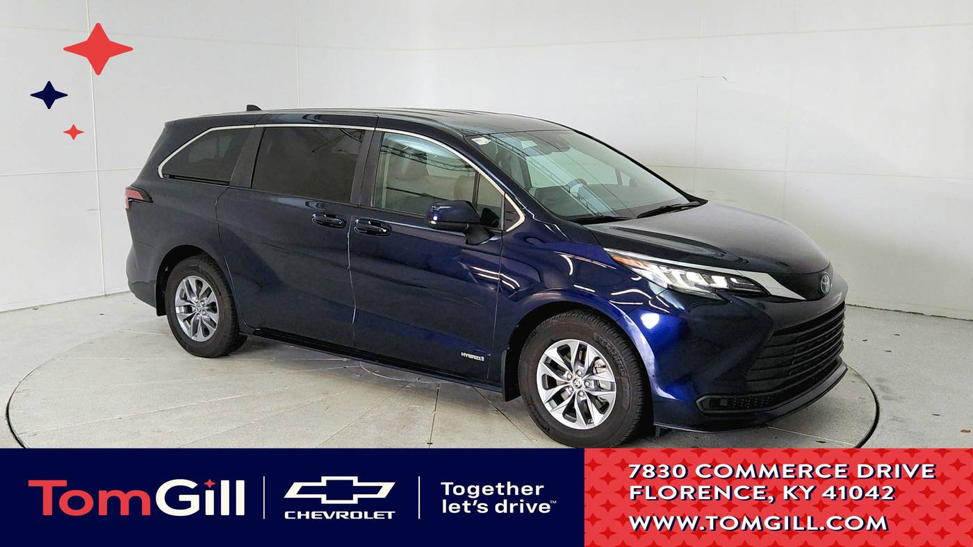 2021 Toyota Sienna LE — Minivan — 66,270 mi — Florence, KY