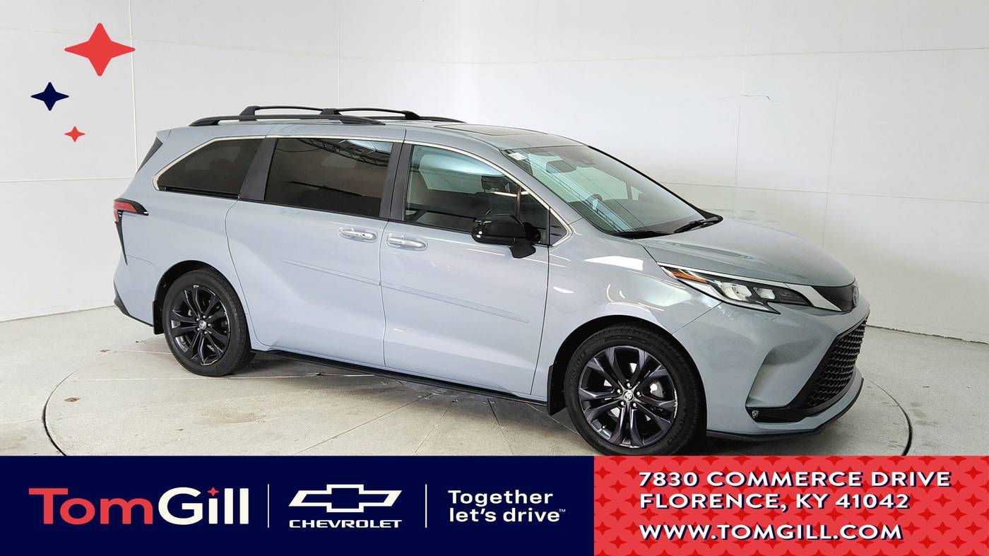 2023 Toyota Sienna XSE — Minivan — 18,819 mi — Florence, KY