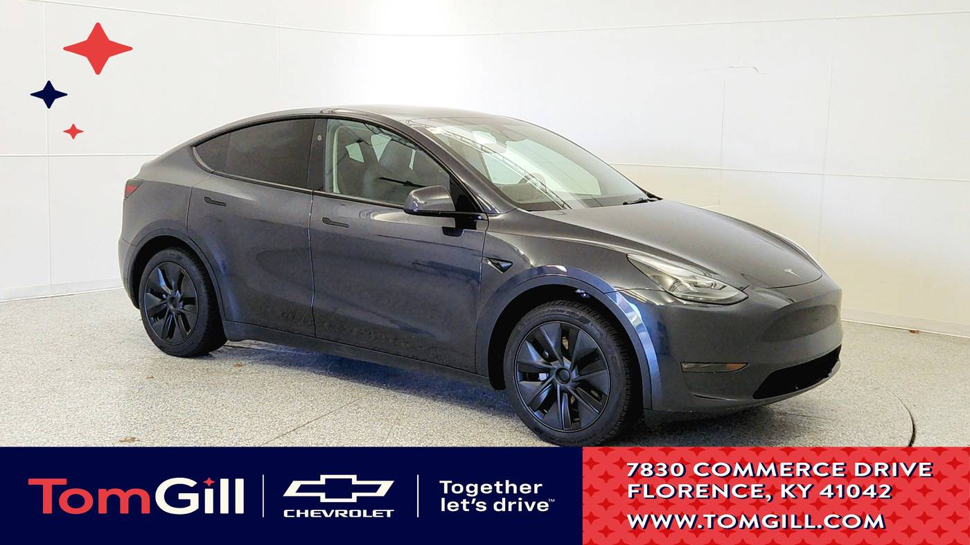 2025 Tesla Model Y Long Range — SUV — 13,869 mi — Florence, KY