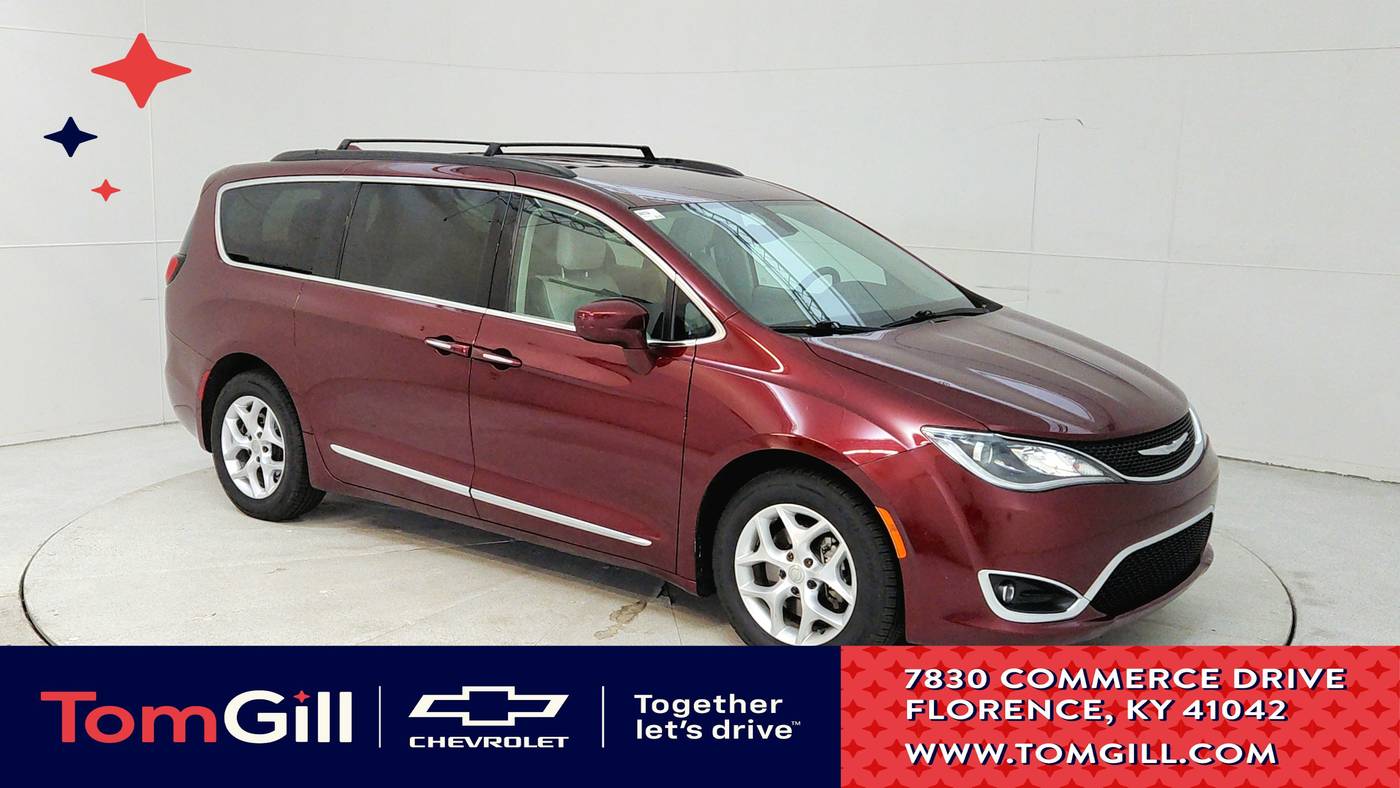 2017 Chrysler Pacifica Touring L — Minivan — 102,330 mi — Florence, KY