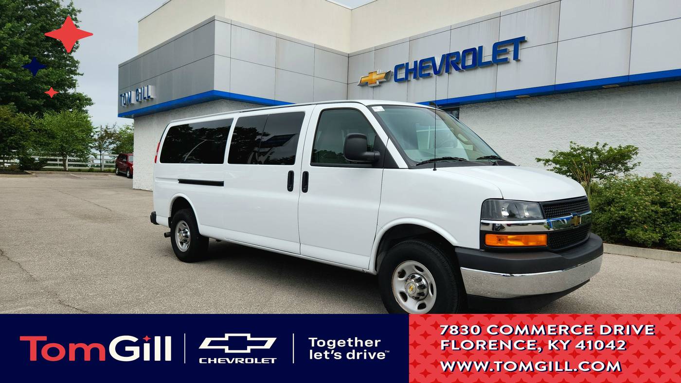 2024 Chevrolet Express Passenger LT — Passenger Van — 13,911 mi — Florence, KY