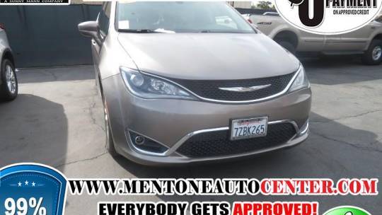 2017 Chrysler Pacifica Touring L — Minivan — 114,634 mi — Mentone, CA