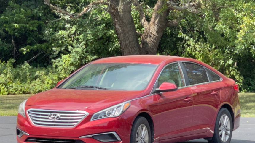 2016 Hyundai Sonata SE — Sedan — 73,343 mi — Madison, OH