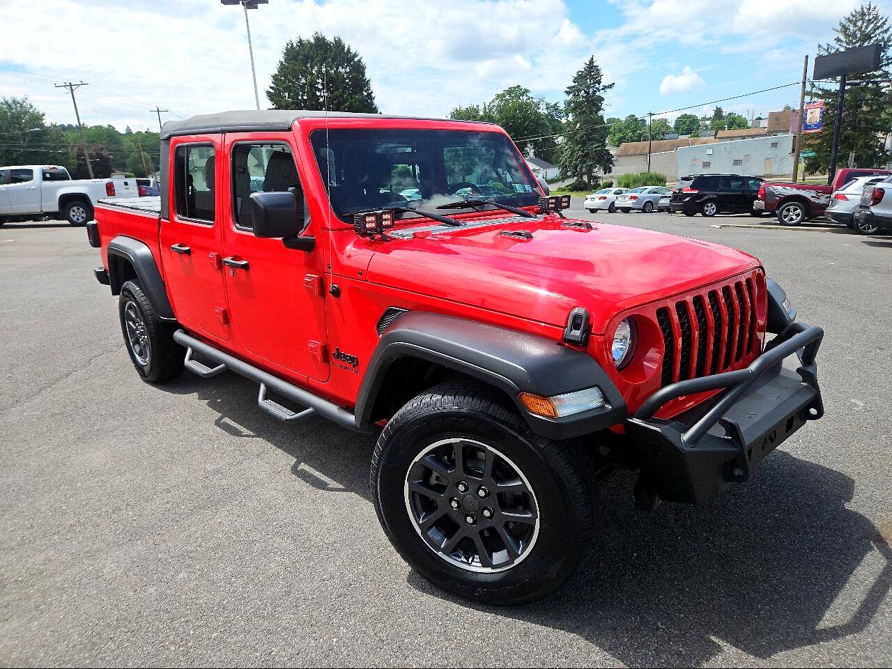 2020 Jeep Gladiator Sport — Pickup Truck — 102,680 mi — Moosic, PA