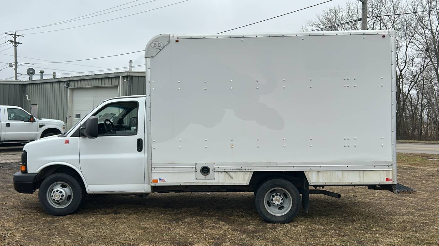 2015 Chevrolet Express Commercial Cutaway 3500 — Chassis Cab Truck — 200,199 mi — Des Moines, IA