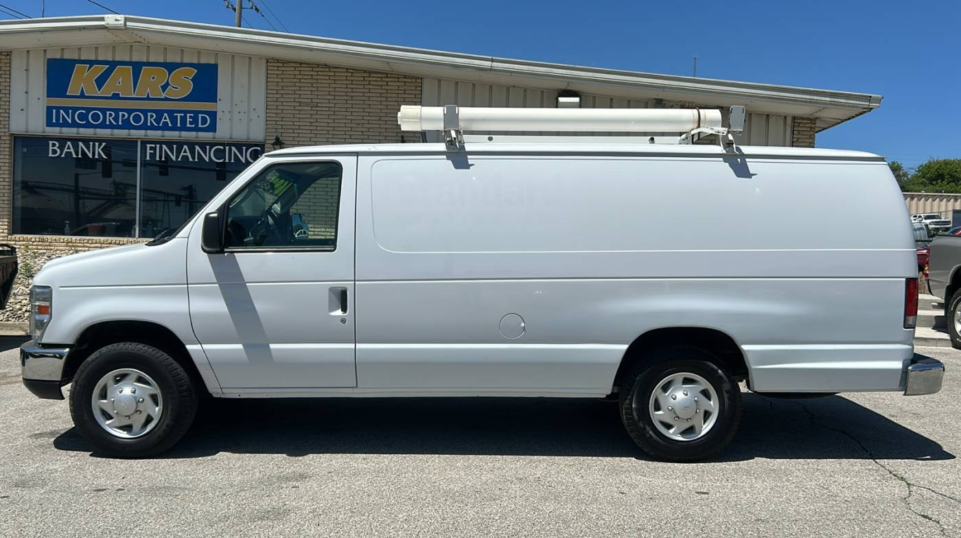 2013 Ford Econoline Cargo Van E-250 — Cargo Van — 98,333 mi — Des Moines, IA