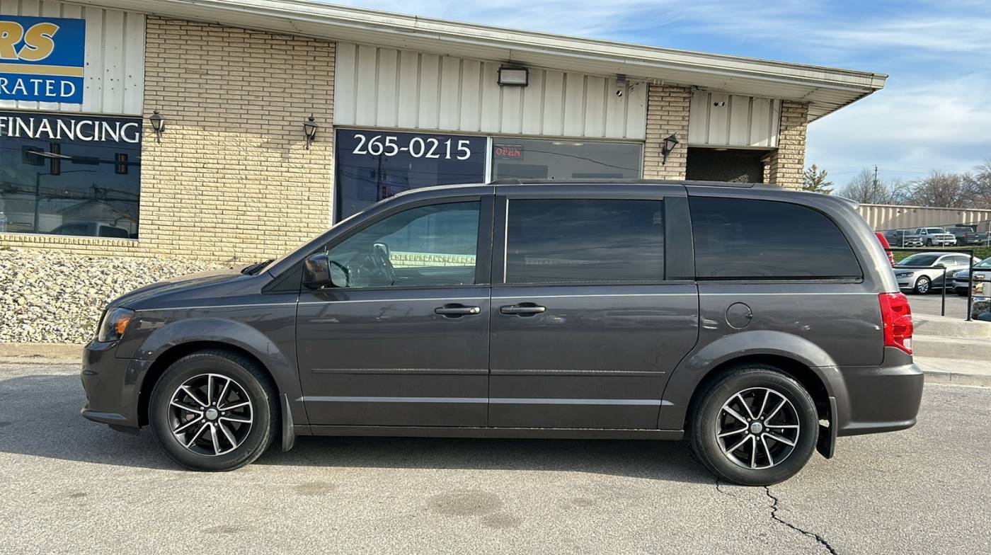 2017 Dodge Grand Caravan GT — Minivan — 149,521 mi — Des Moines, IA