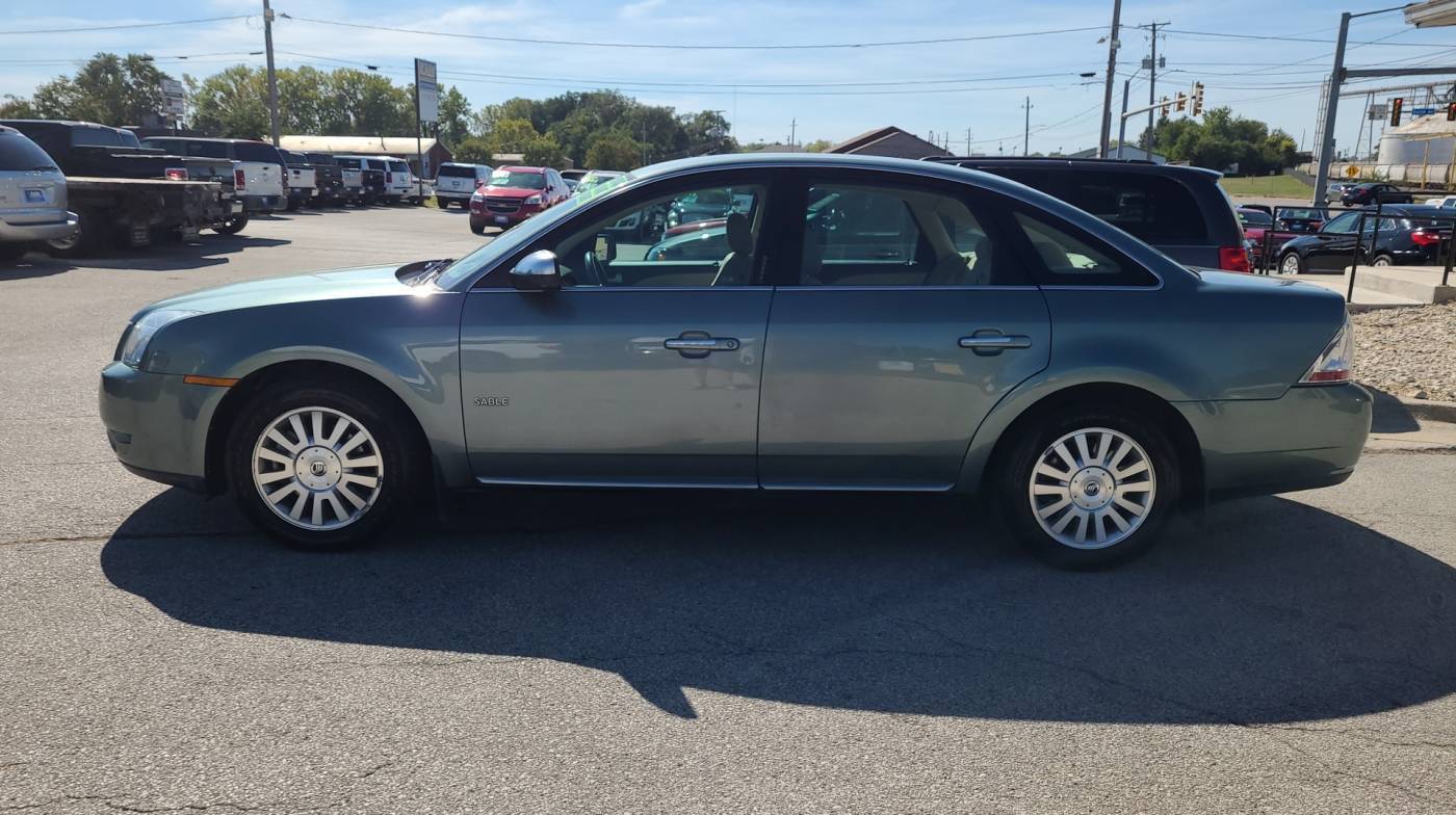 2008 Mercury Sable Base — Sedan — 57,470 mi — Des Moines, IA