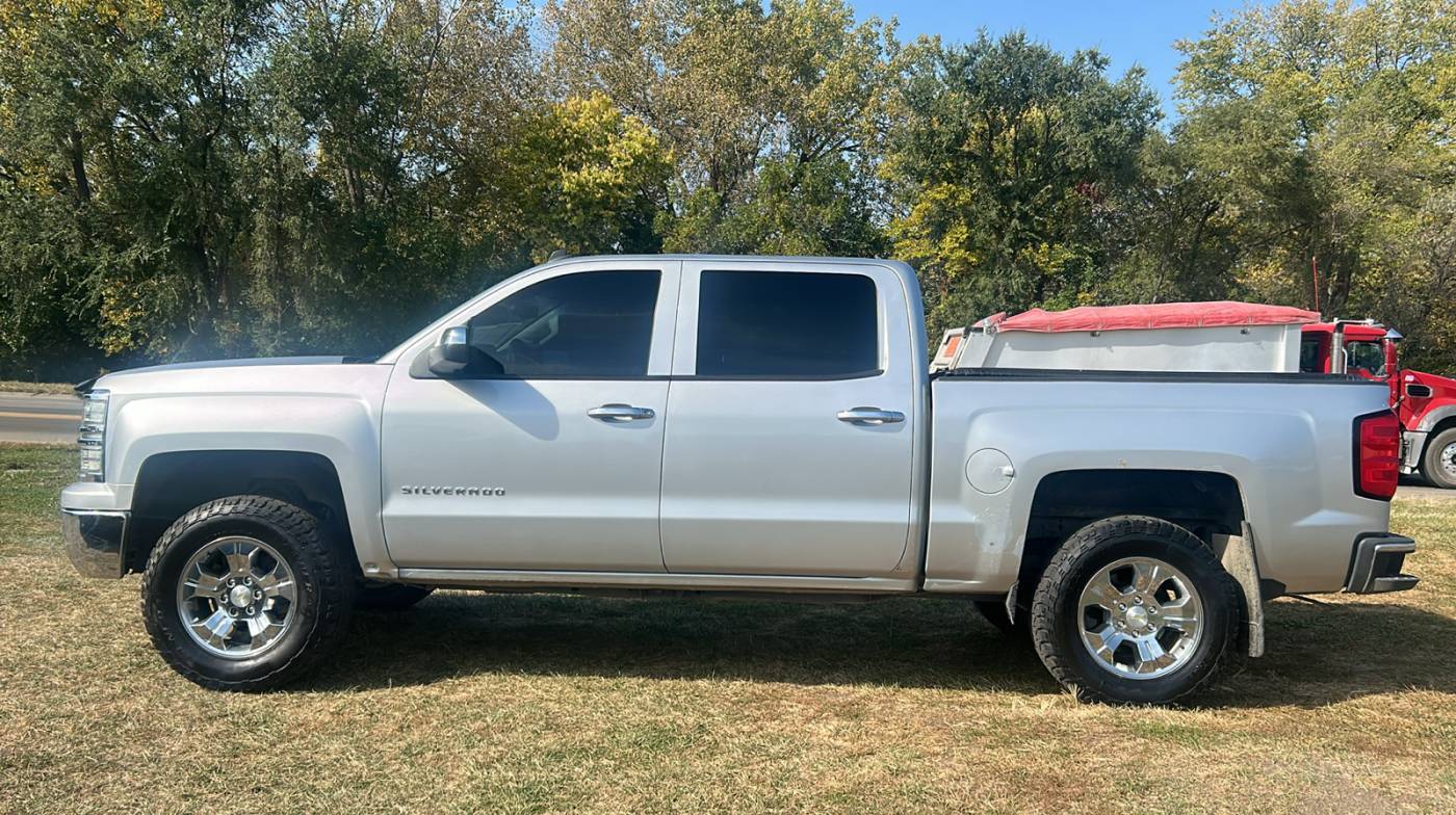 2014 Chevrolet Silverado 1500 LT — Pickup Truck — 211,673 mi — Des Moines, IA