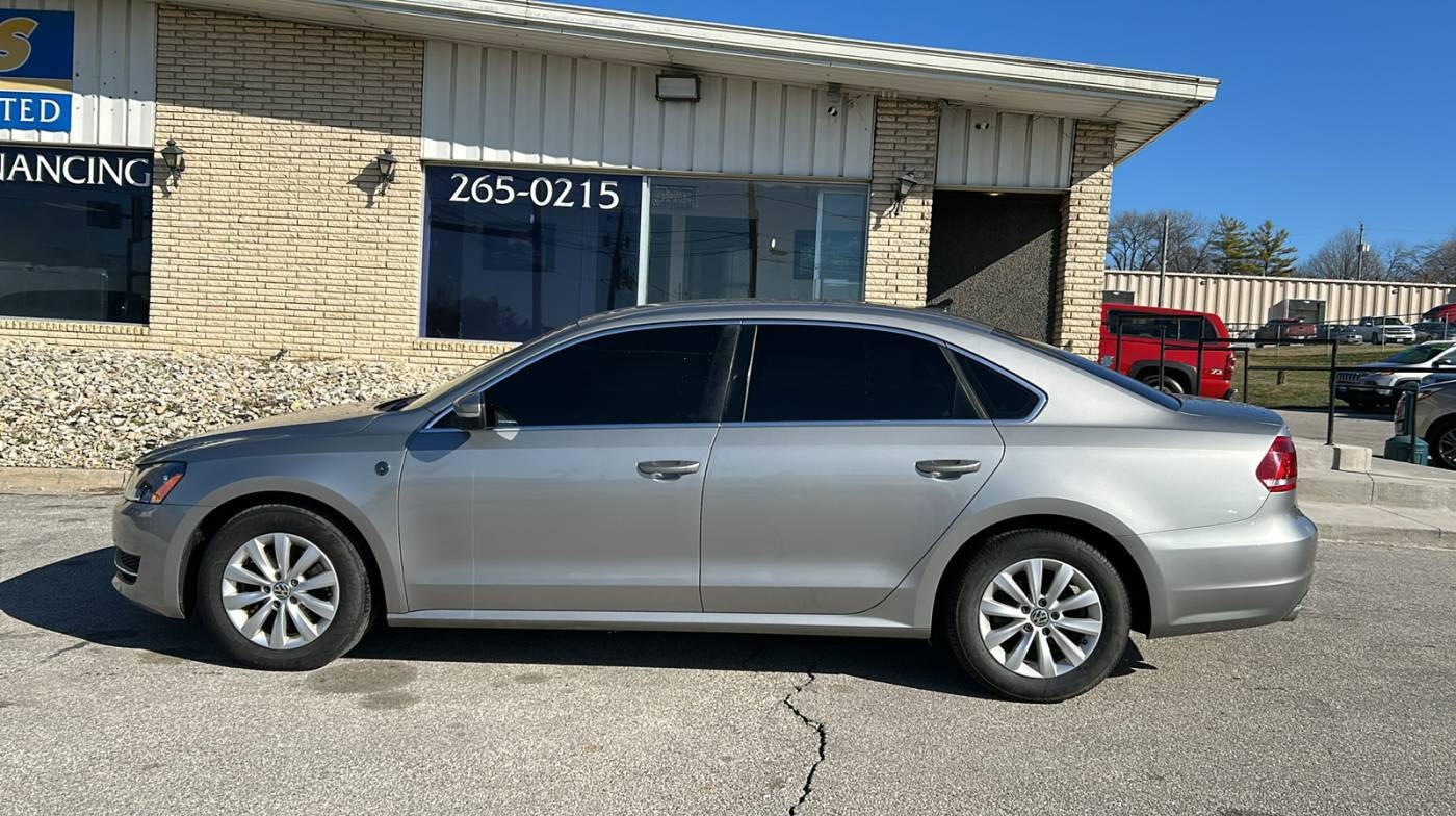 2014 Volkswagen Passat S — Sedan — 116,489 mi — Des Moines, IA