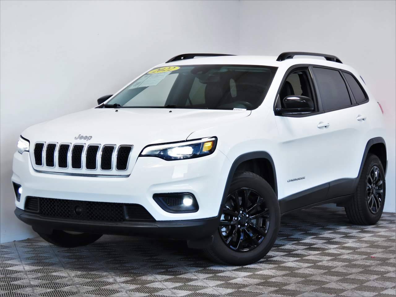 2022 Jeep Cherokee Latitude Lux — SUV — 57,316 mi — Scottsdale, AZ