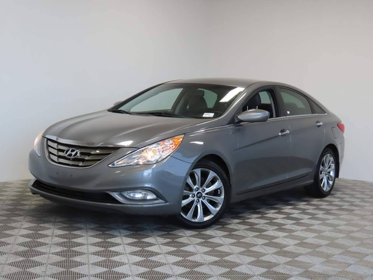 2013 Hyundai Sonata SE — Sedan — 129,271 mi — Scottsdale, AZ