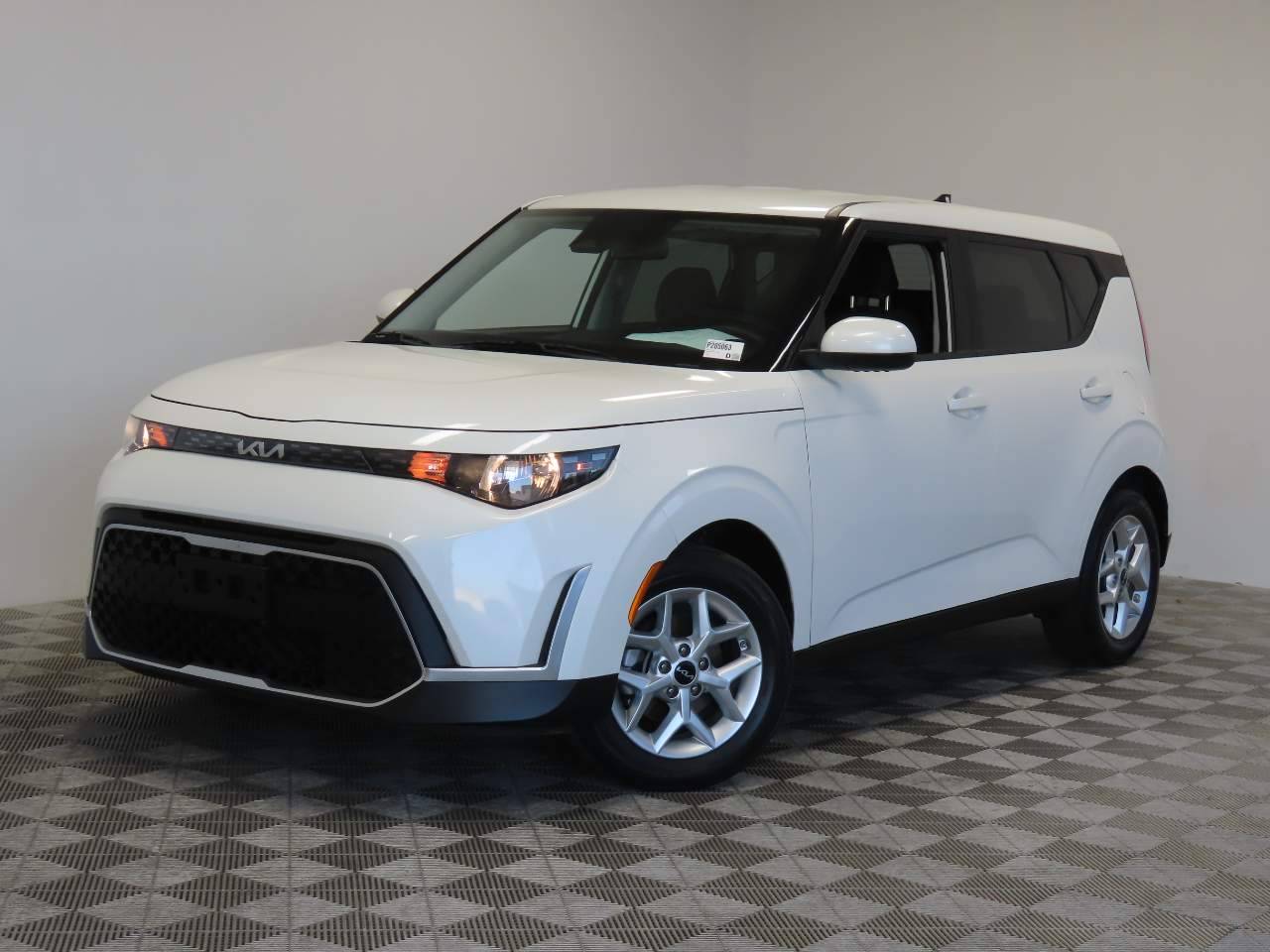 2023 Kia Soul LX — Hatchback — 41,232 mi — Scottsdale, AZ