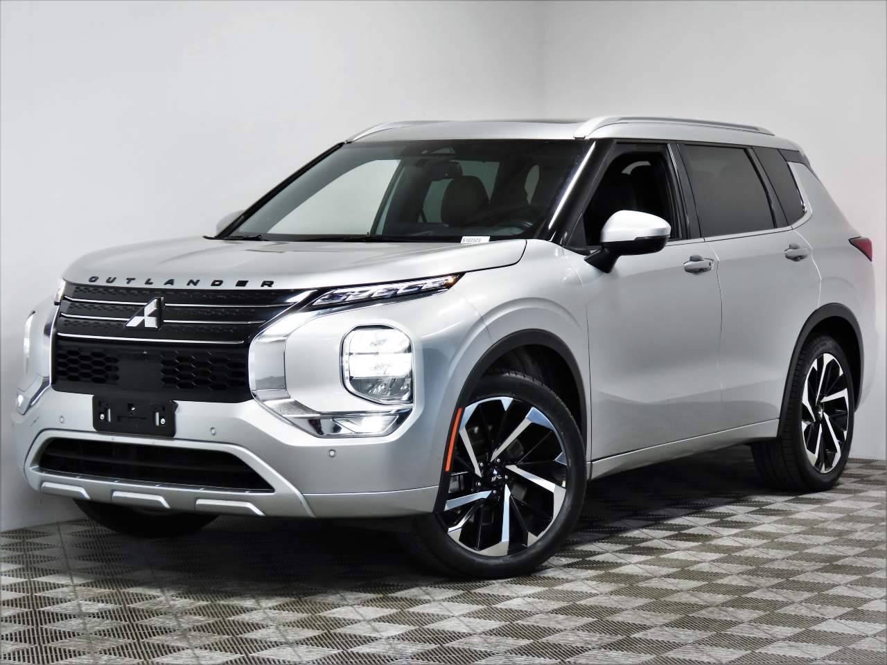 2022 Mitsubishi Outlander SEL — SUV — 48,623 mi — Scottsdale, AZ