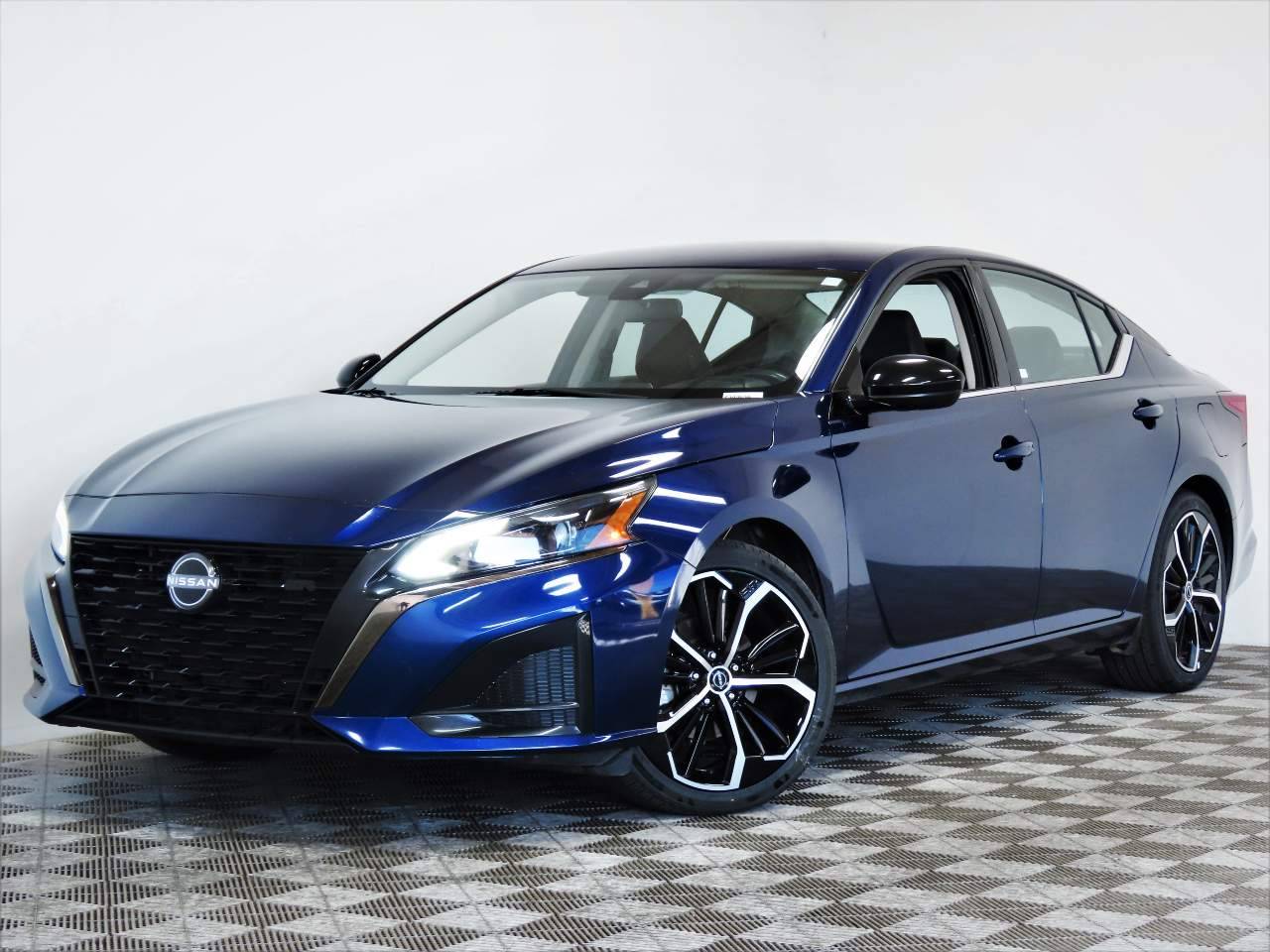 2023 Nissan Altima SR — Sedan — 56,844 mi — Scottsdale, AZ