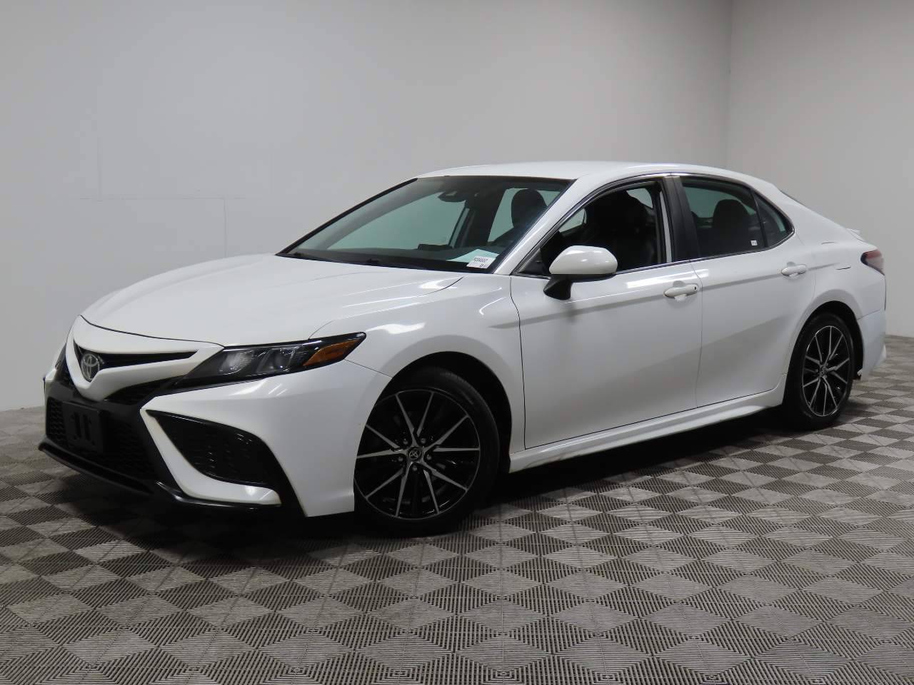 2021 Toyota Camry SE — Sedan — 51,448 mi — Scottsdale, AZ