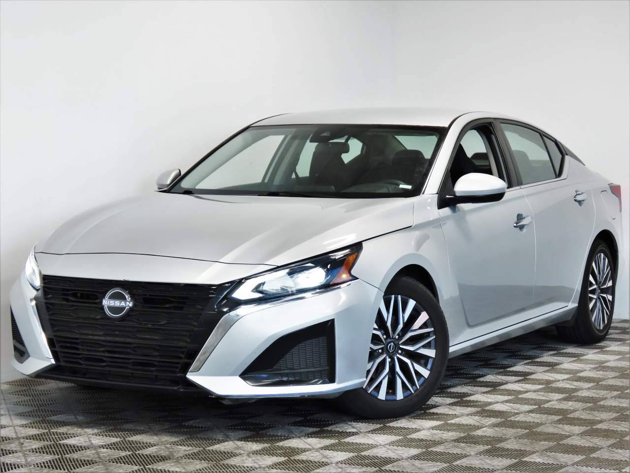 2023 Nissan Altima SV — Sedan — 59,777 mi — Scottsdale, AZ