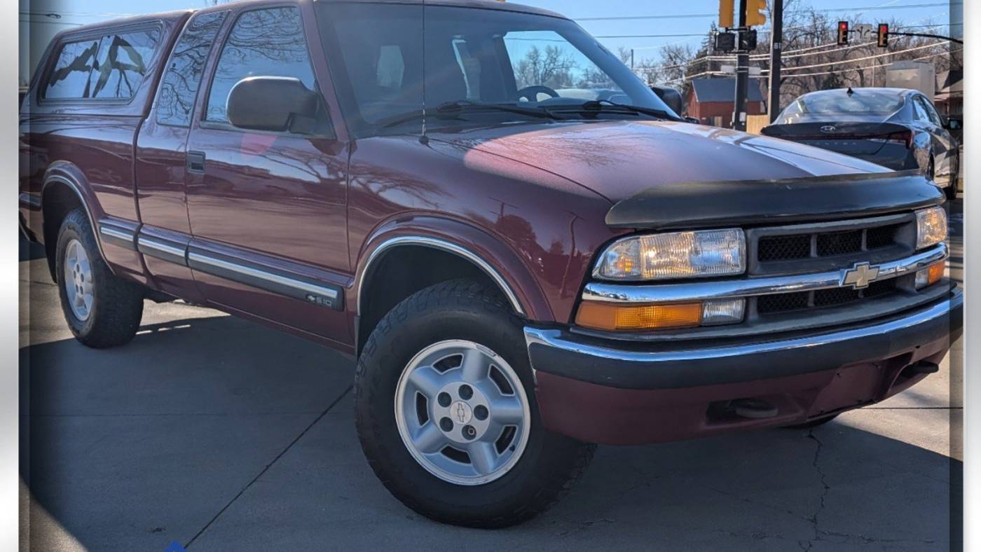 2002 Chevrolet S-10 LS — Pickup Truck — 91,528 mi — Boulder, CO