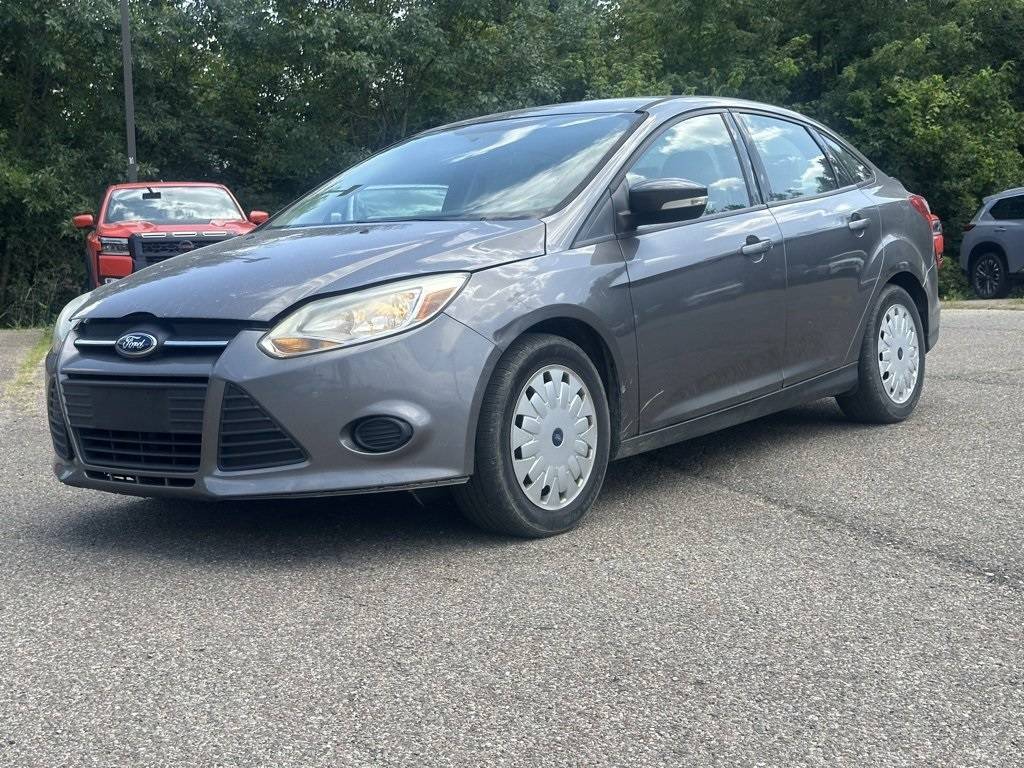 2013 Ford Focus SE — Sedan — 204,649 mi — Athens, OH
