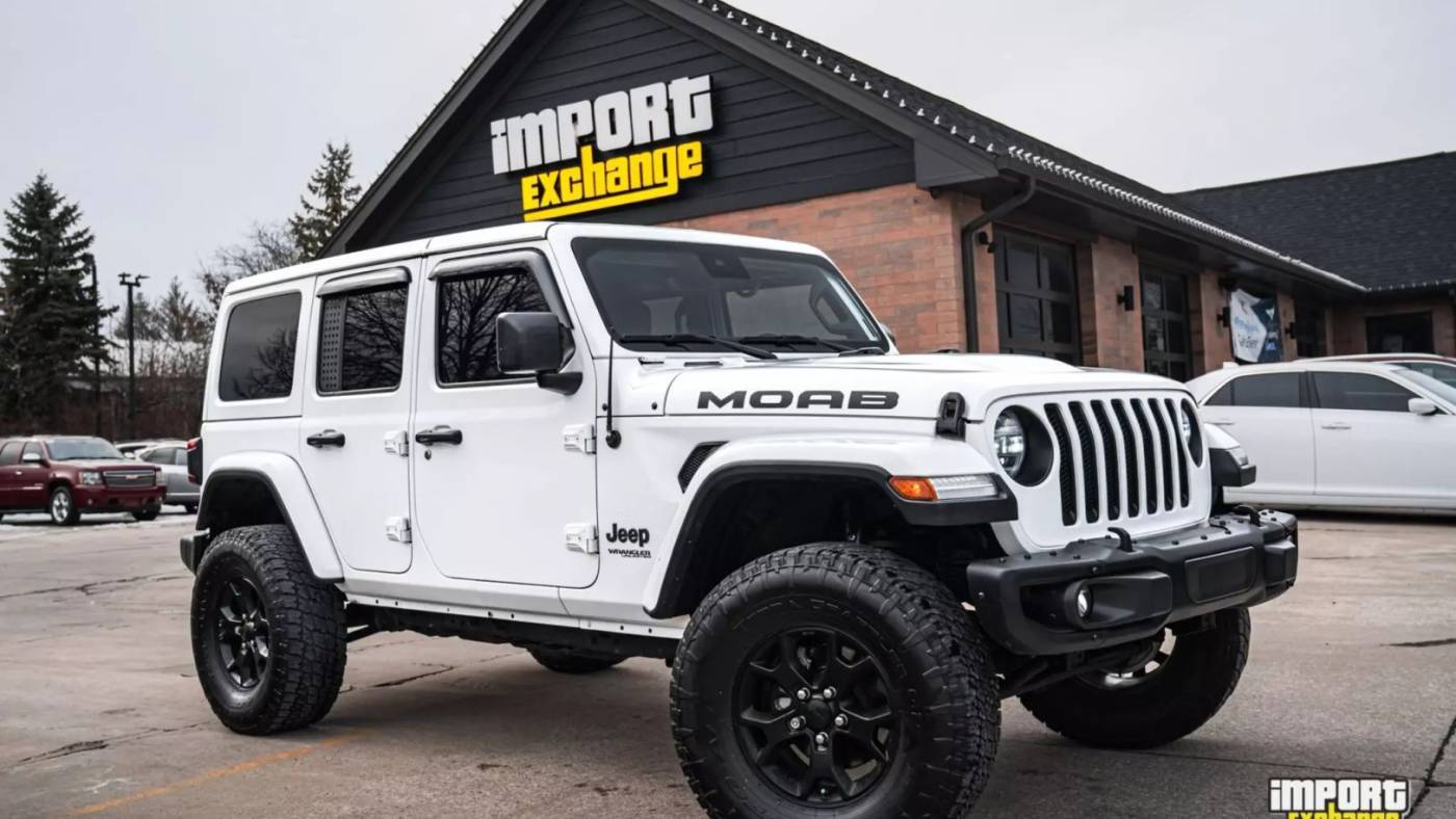 2019 Jeep Wrangler Moab — SUV — 105,206 mi — Mokena, IL
