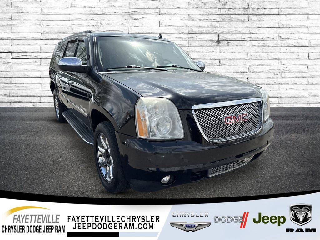 2009 GMC Yukon Denali — SUV — 194,432 mi — Fayetteville, TN