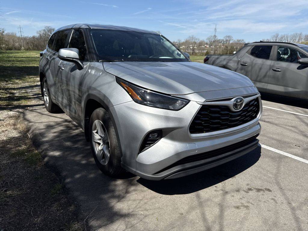 2024 Toyota Highlander LE — SUV — 13,861 mi — Fayetteville, TN