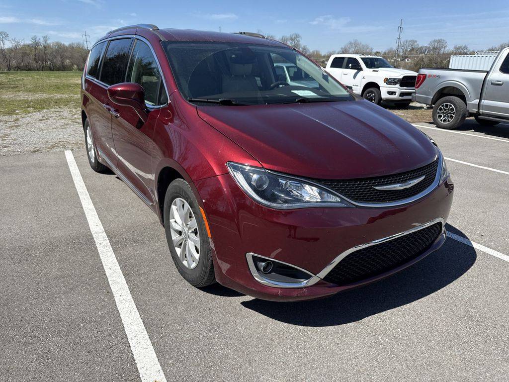 2018 Chrysler Pacifica Touring L — Minivan — 87,641 mi — Fayetteville, TN