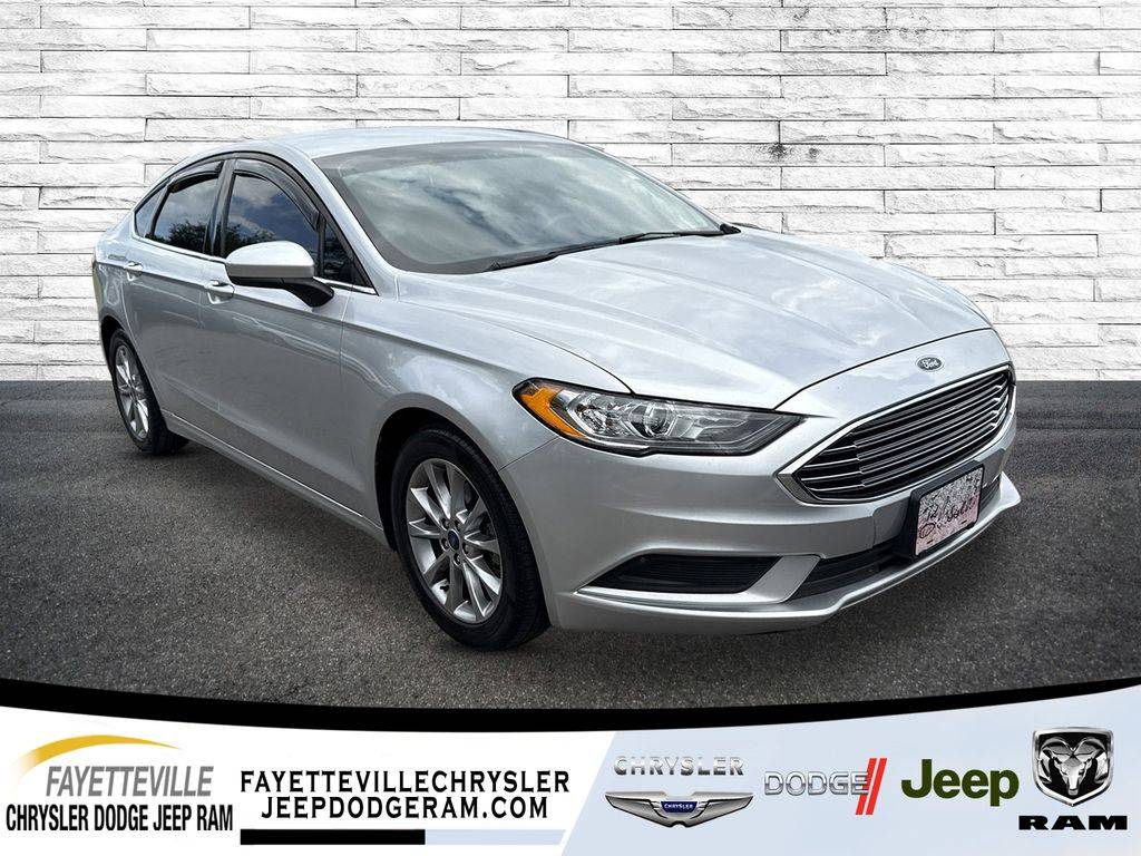 2017 Ford Fusion SE — Sedan — 134,400 mi — Fayetteville, TN