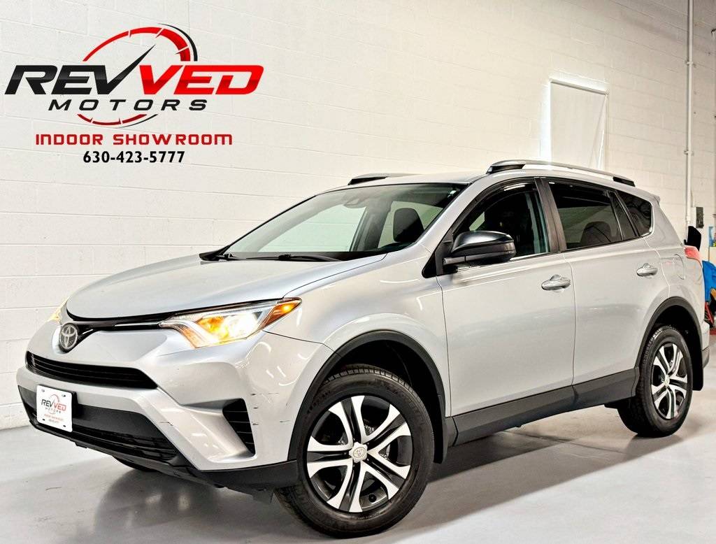2017 Toyota RAV4 LE — SUV — 180,342 mi — Addison, IL