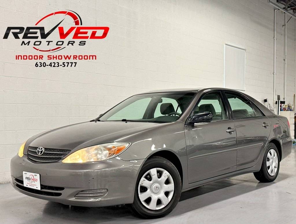 2004 Toyota Camry Base — Sedan — 213,632 mi — Addison, IL